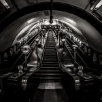 ciekawe zdjecia metra, najlepsze zdjecia metro, oryginalne zdjecia metro, ciekawe zdjecia londyn, najlepsze zdjecia londyn, najciekawsze zdjecia londyn, street photo, fotografia uliczna, zdjecia uliczne, artystyczna fotografia, zdjecia artystyczne, fotografia kreacyjna, zdjecia czarnobiale, fotografia czarno-biala, magia obrazu, fotografia anna bieniek, fotograf czechowice, kreatywny fotograf slask, artystyczne zdjecia slask, fotografia artystyczna,